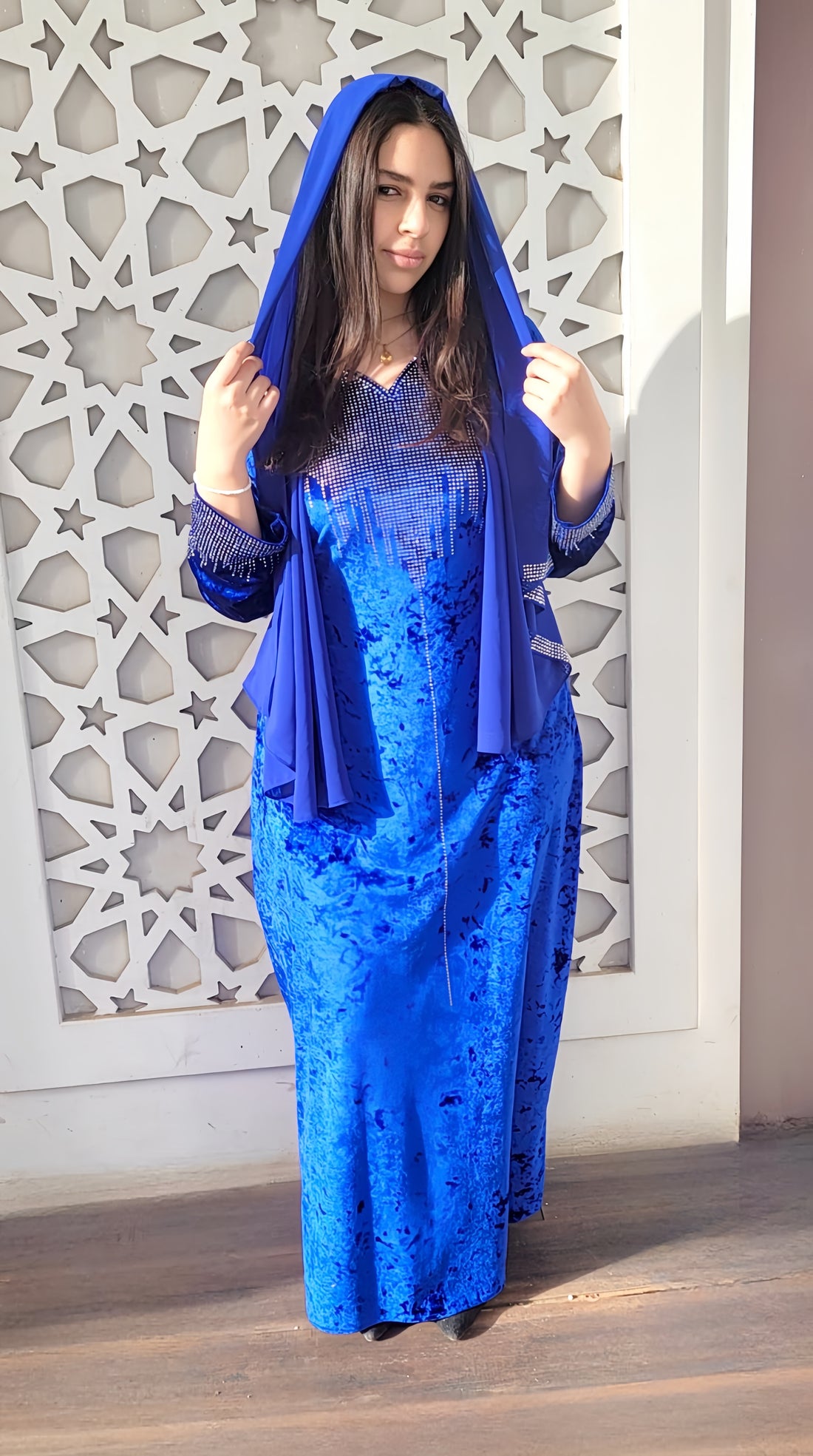 velevet jalabia with crystal +scarf