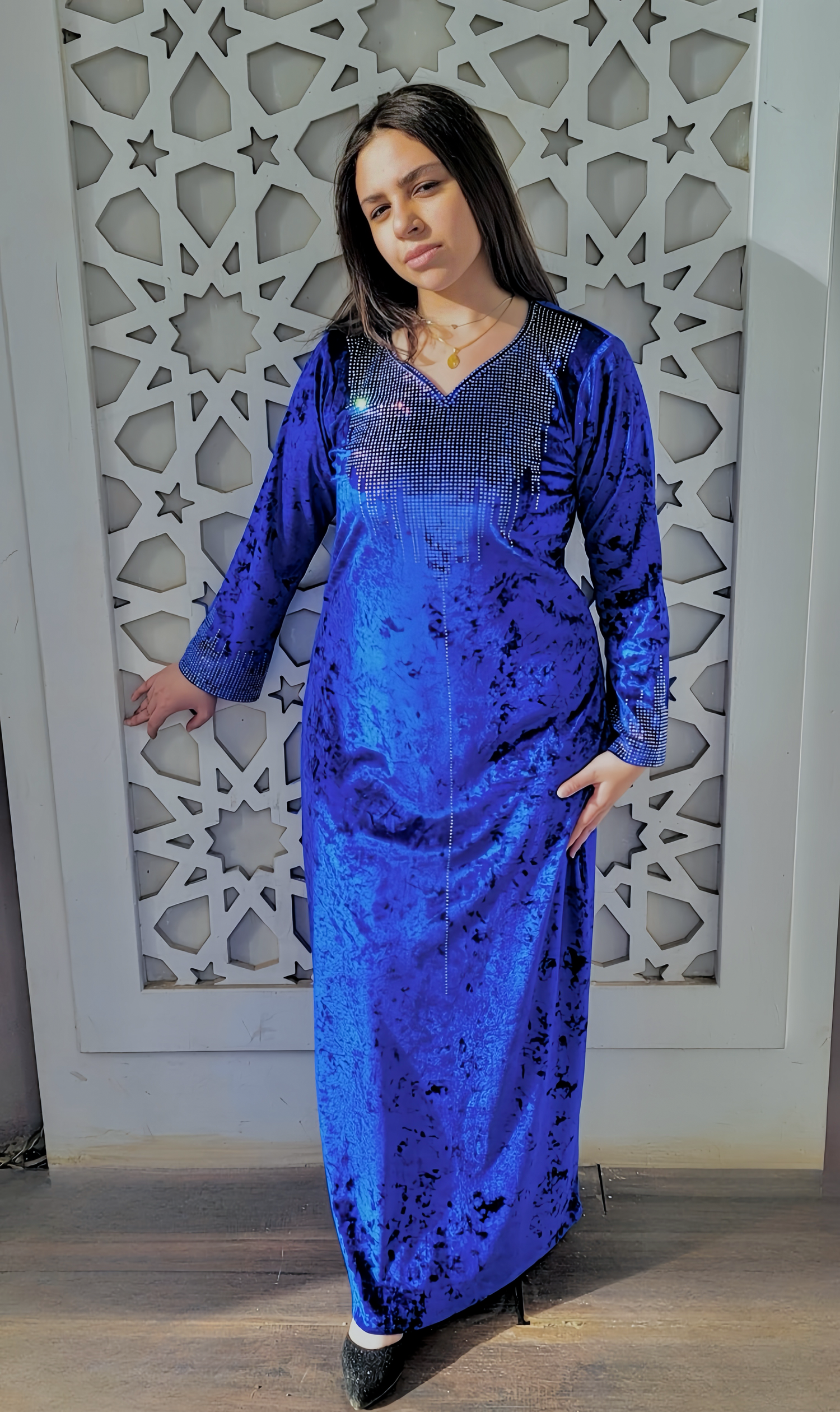 velevet jalabia with crystal +scarf